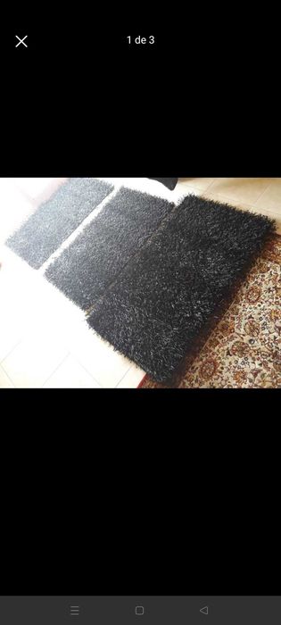 Dois conjuntos de tapetes