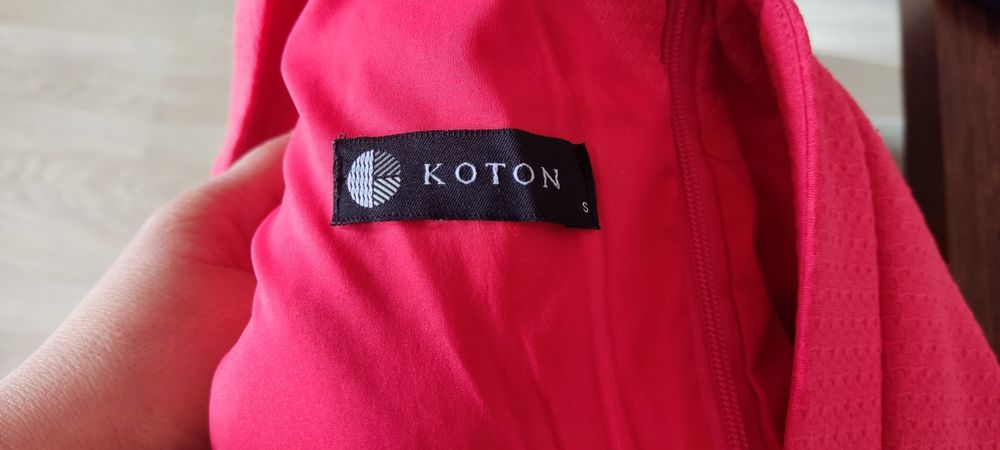 Sukienka 36 malinowa