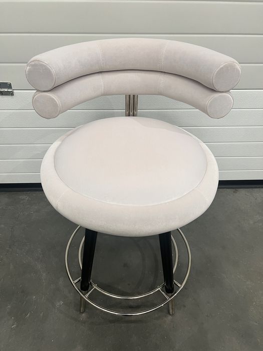 Piękne hokery barowe (6szt)