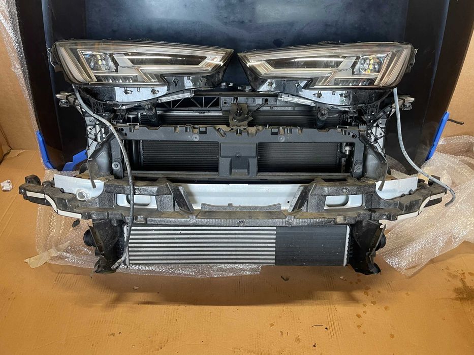 AUDI A4 S4 RS4 B9 8W Телевізор Передня панель