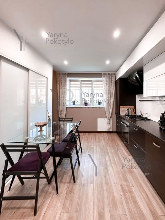 Оренда 3к квартири з власним подвірʼям та паркомісцем