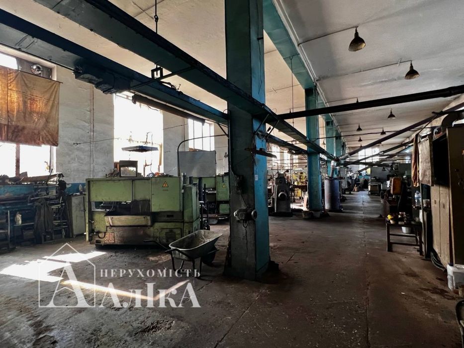 Продам велике виробниче приміщення