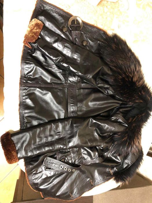 Жіноча дубленка, як нова.