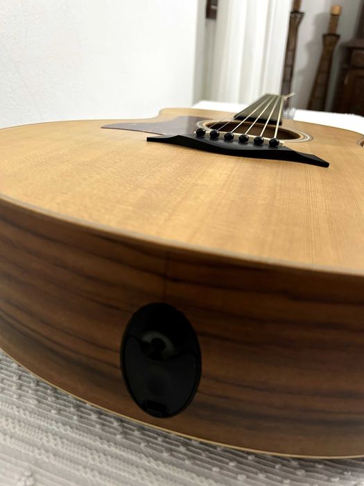 Vendo guitarra Taylor GS Mini para canhotos, com saco original