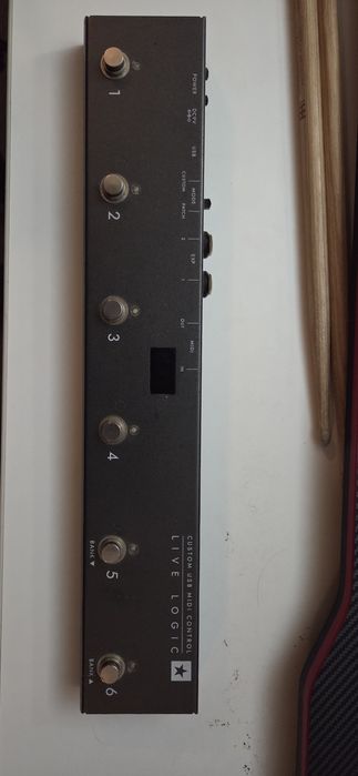 Controlador midi Blackstar LiveLogic