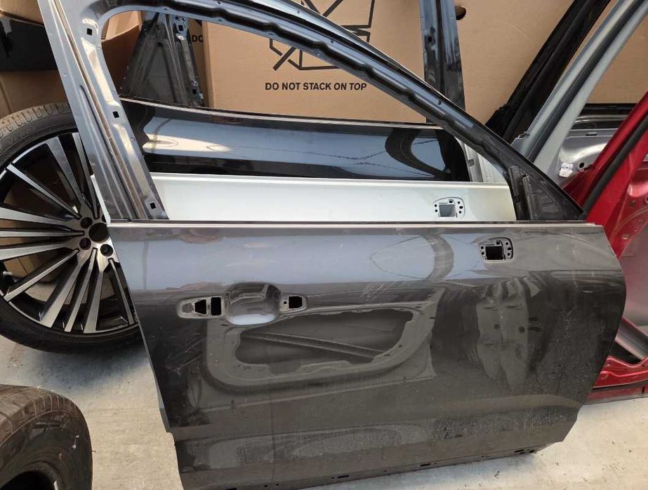 Двери дверь передняя задняя вольво хс60 volvo xc60 II разборка шрот