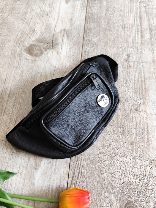 Nowa skórzana czarna nerka biodrówka saszetka prezent męska ze skóry