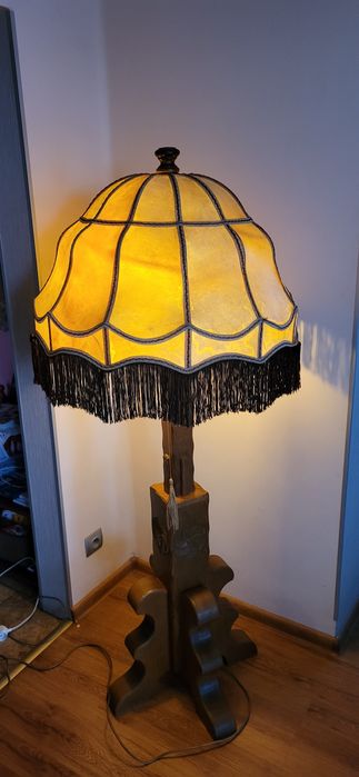 Stara lampa stojąca drewniana klosz skórzany zabytek antyk