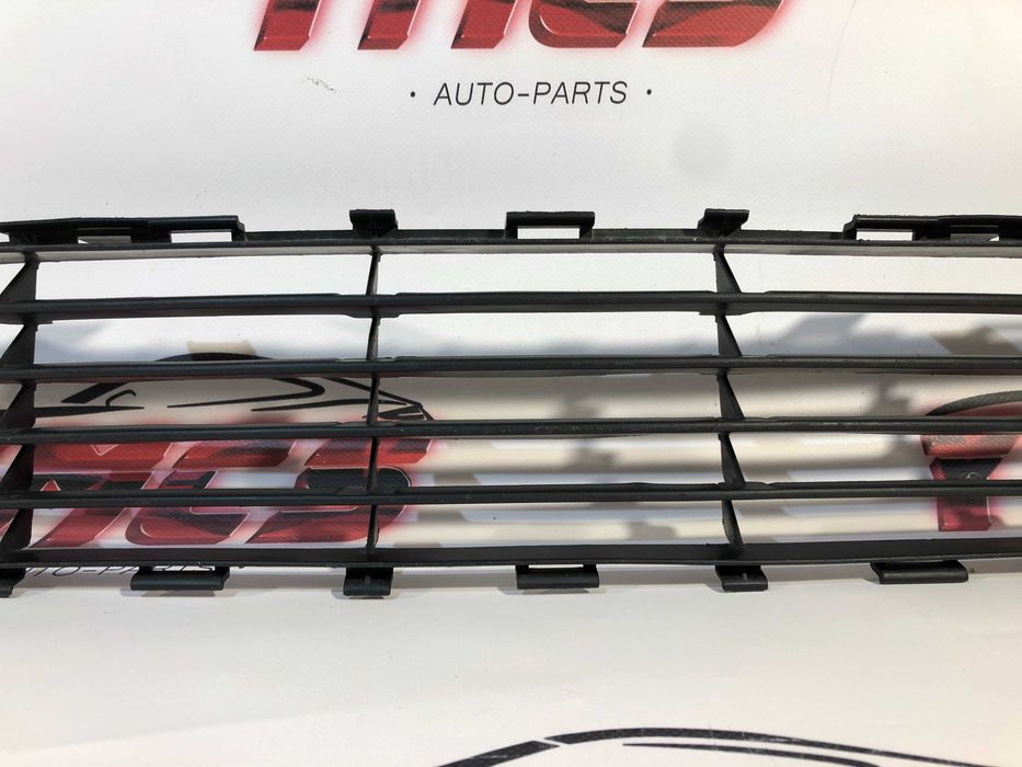 Grelha Parachoques TOYOTA AURIS E15 ORIGINAL