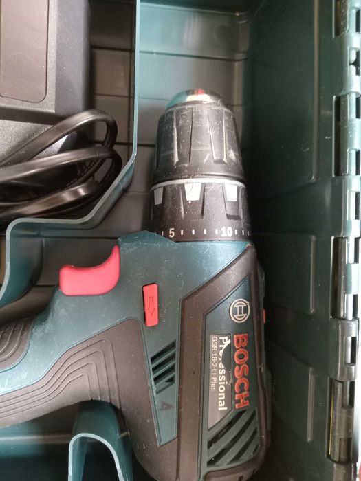 Шуруповерт Bosch Professional GSR 18-2-LI Plus