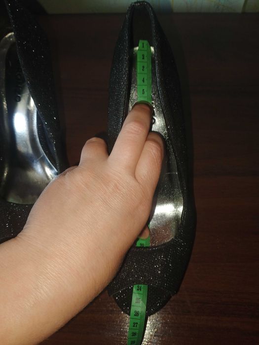 Туфли с открытым носком-39р