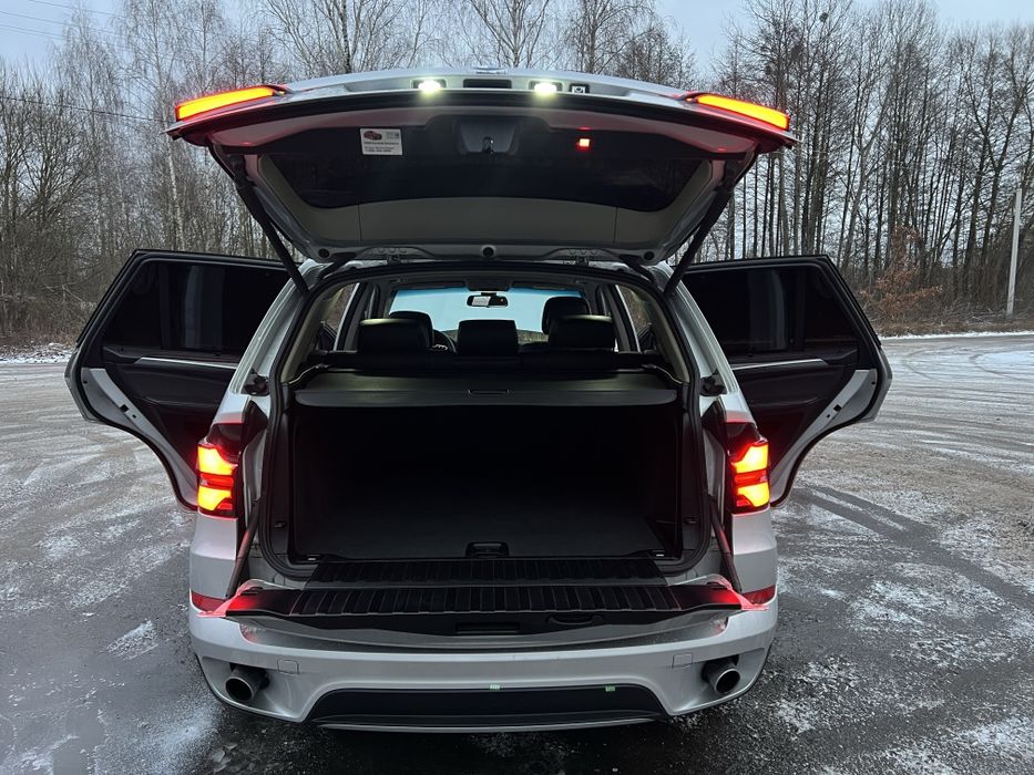 BMW X5 E70 3.0 бензин