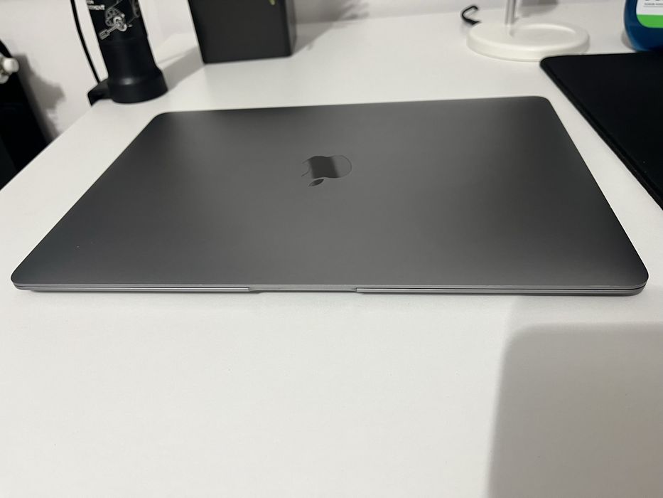 Laptop Macbook Air 13" M1 16GB RAM | 512GB SSD | 8-core GPU Zestaw