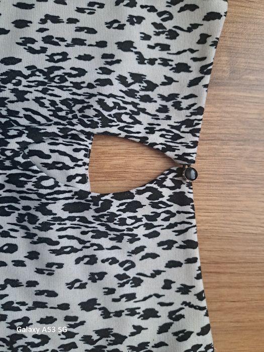Elegancka bluzka z baskinka Oasis panterka