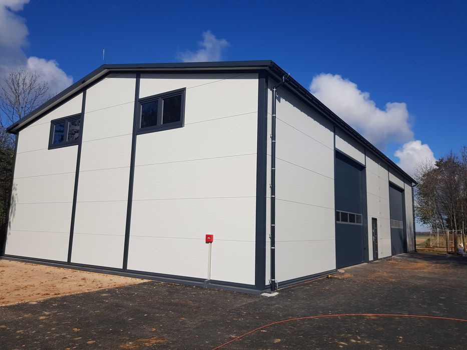 Budynek z płyty warstwowej magazyn garaż konstrukcja stalowa 15x30x6m
