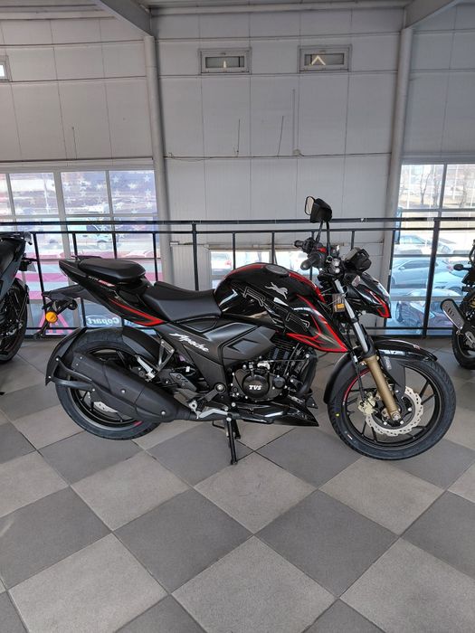 Мотоцикл TVS APACHE RTR 200