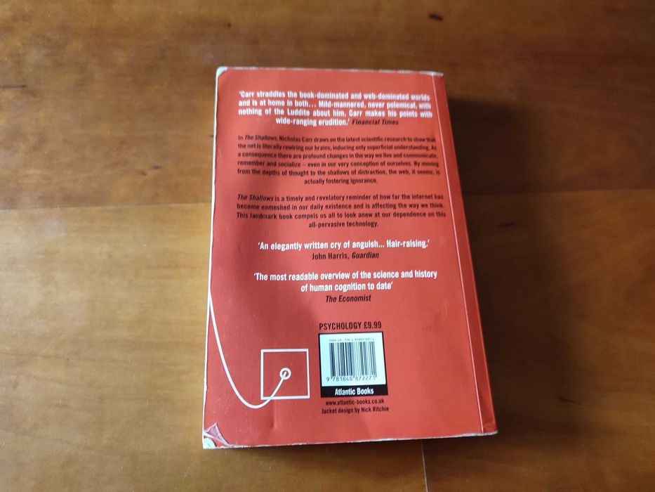 Livro The Shallows: How the Internet Is Changing the Way We Think, Read and Remember
