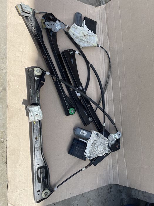 Склопідйомники передні гольф 5 моторчик скло підйомника VW Golf V фара