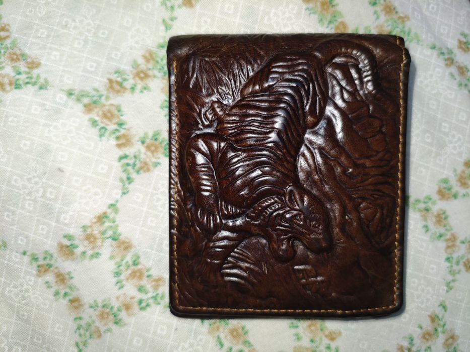 Carteira com tigre oriental MUITO MASCULINA!!!