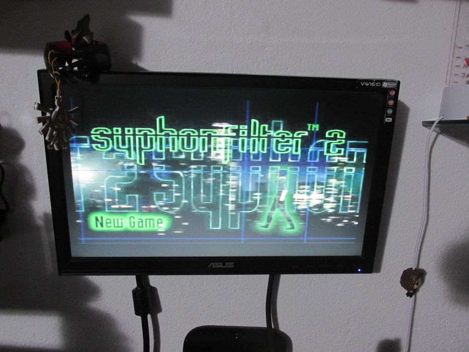 Playstation 1 + PSOne Dual Shock + Cabos