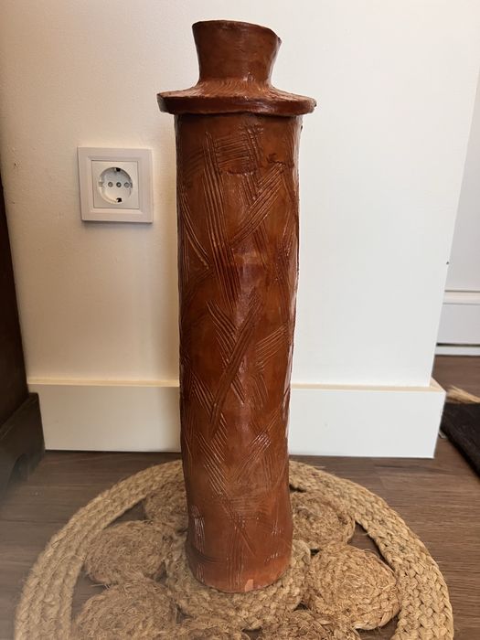 Vaso barro cor teracota.