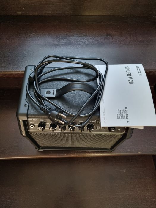 Комбопідсилювач Line 6 spider V20