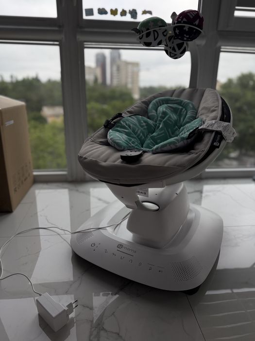 Крісло-гойдалка 4moms MamaRoo 5.0