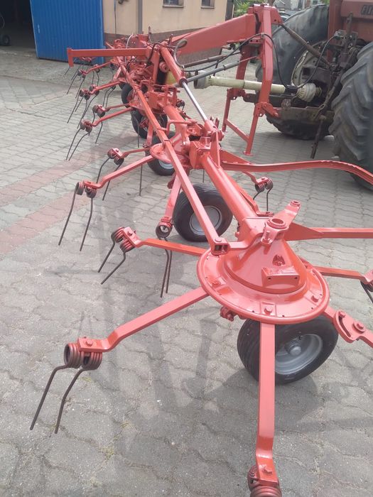 Przetrząsacz siana PZ KUHN