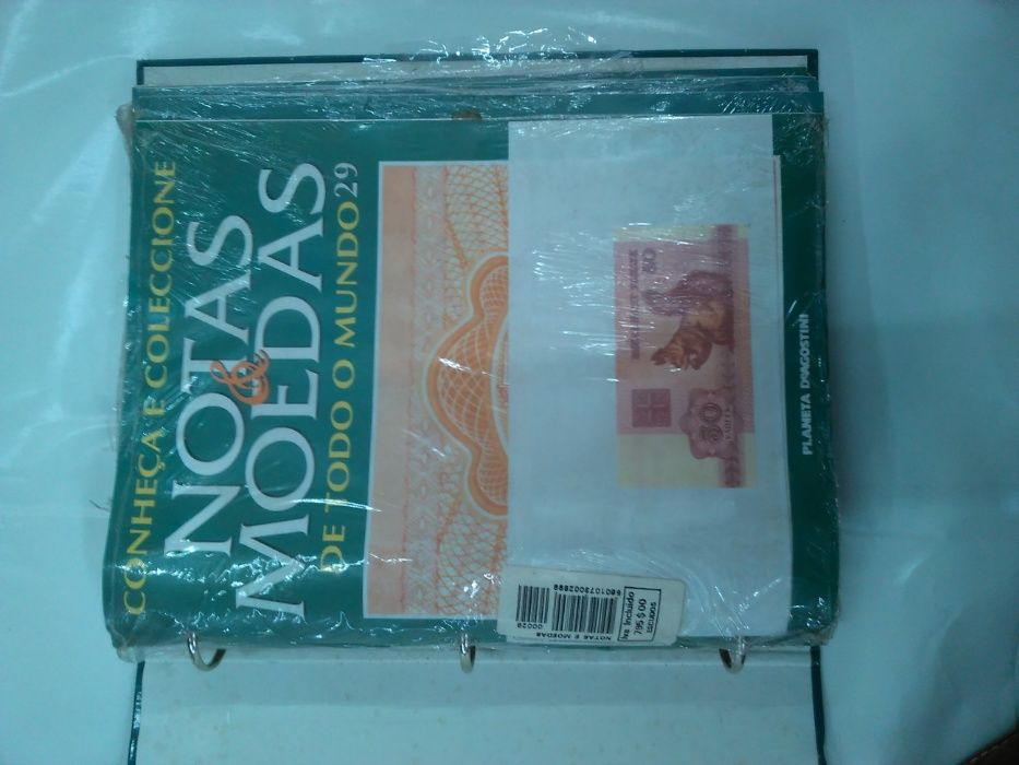 Notas & Moedas de todo o mundo.