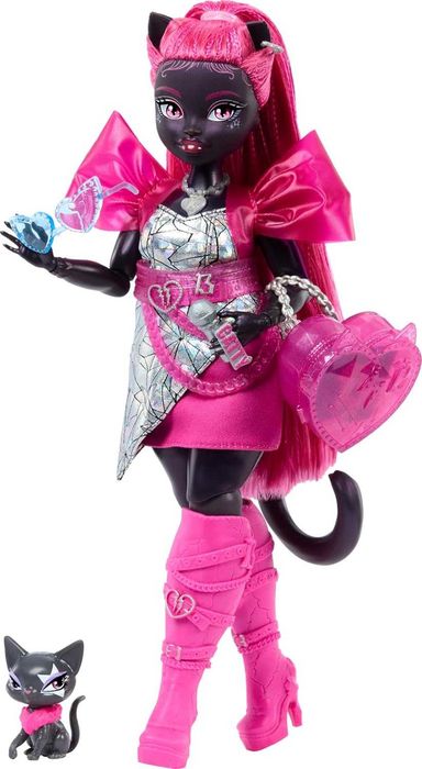 Монстер Хай Кетті Нуар Monster High Catty Noir Doll with Pet Cat HXH76