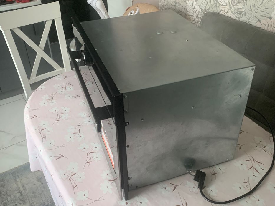 Мікрохвильова піч Whirlpool AMW 730/NB/SD по запчастинам