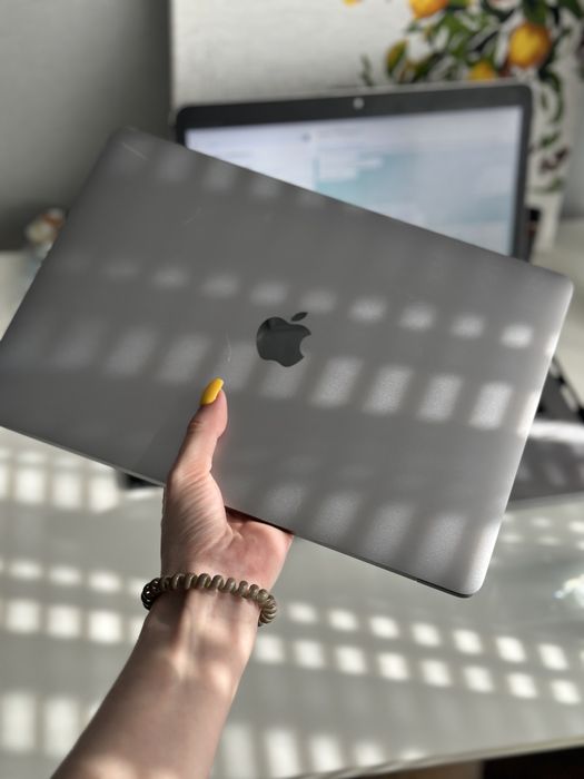 MacBook Pro 13 - по СУПЕР ціні!