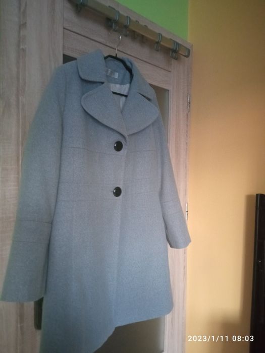 Płaszczy damski jesienno wiosenny.