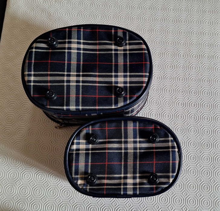 Par de "necessaires"/malas