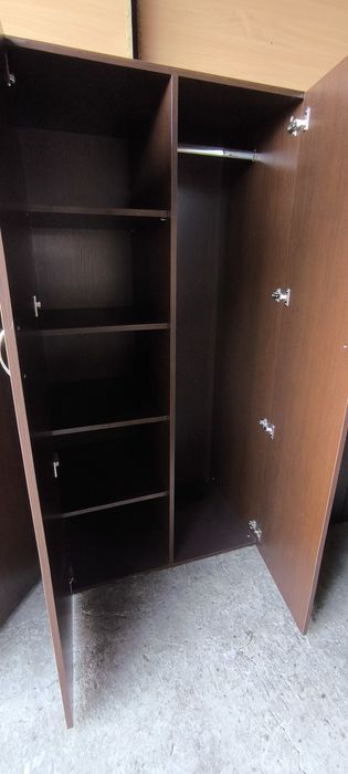 Szafa dwudrzwiowa z nadstawką