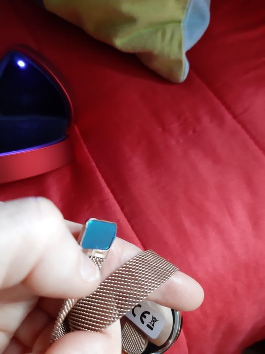 Relógio com bracelete magnético