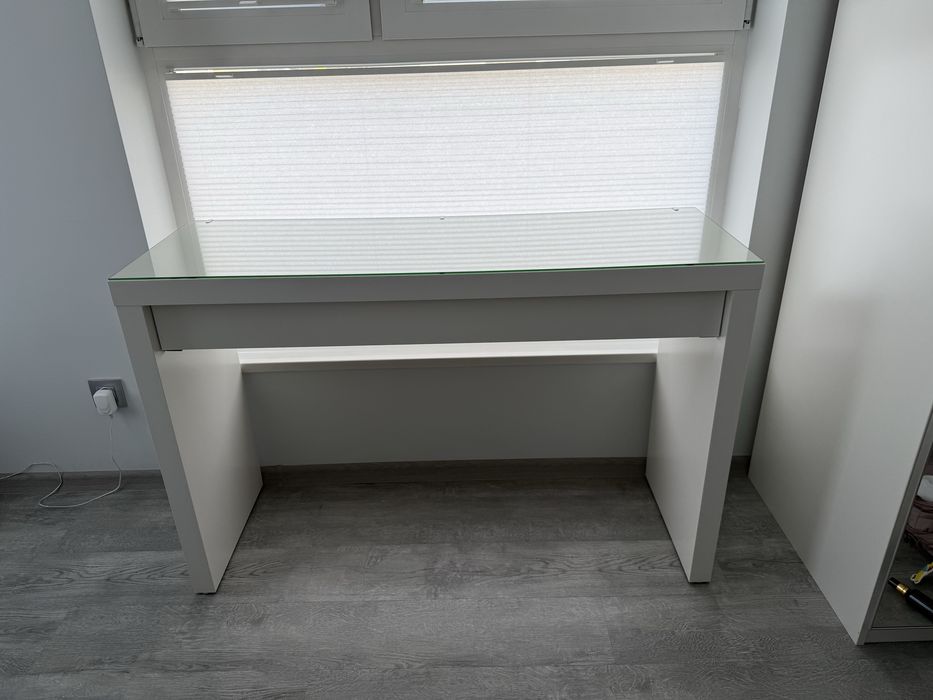 biurko/toaletka MALM IKEA