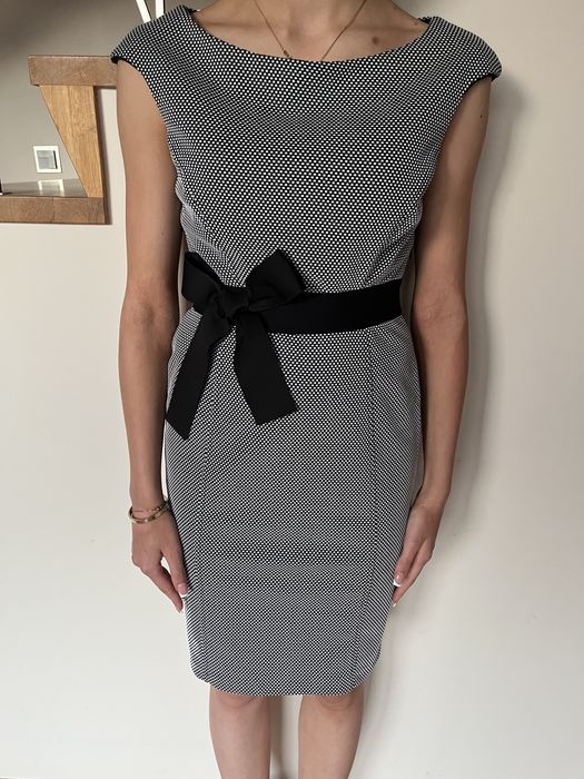 Sukienka wieczorowa Rinascimento M