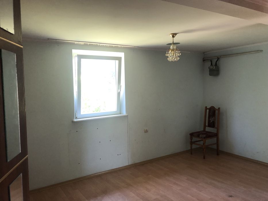 Продається будинок в центрі села Уличне