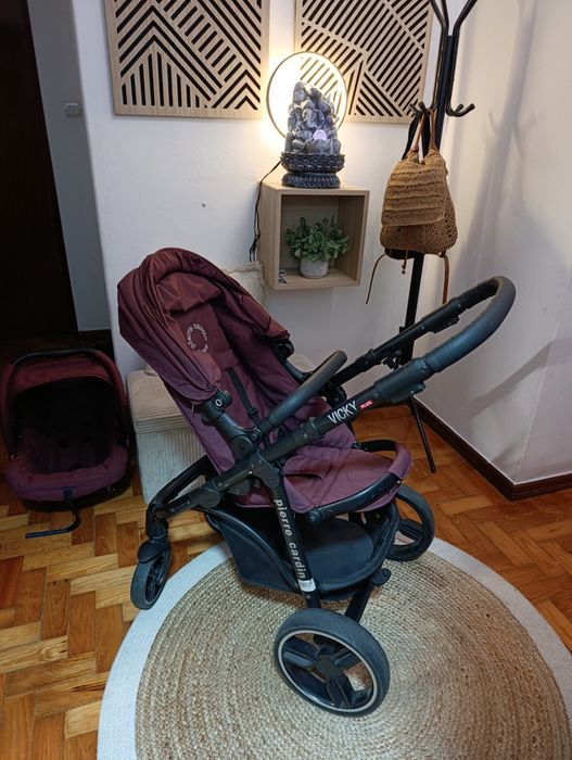 Carrinho de bebé Pierre Cardin Vicky Bordó