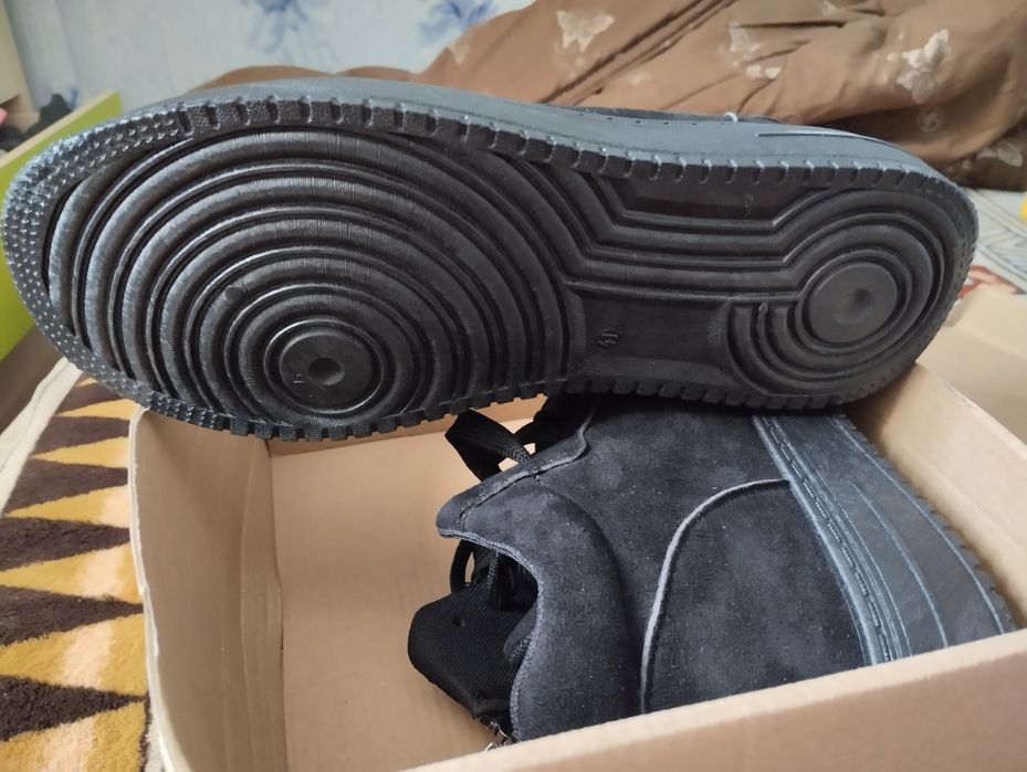 Продам красовки  ,нові ,розмір 41ціна 400 грн .