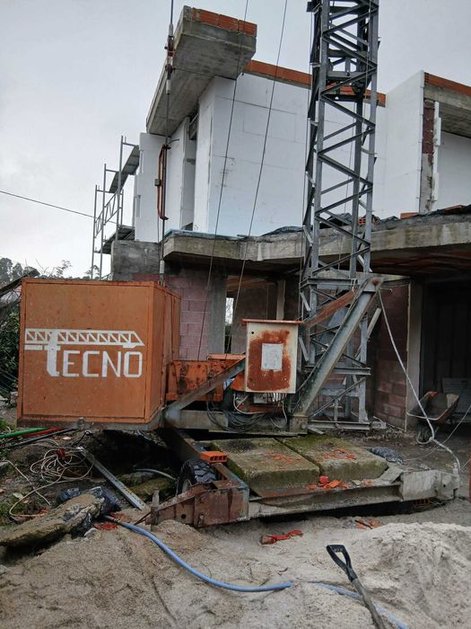 grua tecno 20x20 galvanizado ano 1994