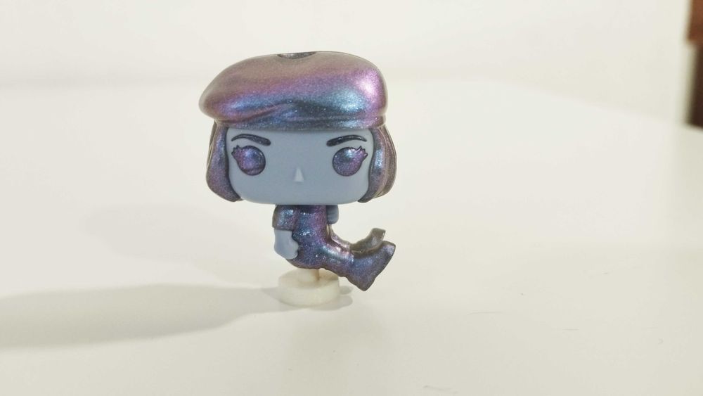 Funko POP! Stranger Things - Robin Upside Down - Cable Deco (VC288)