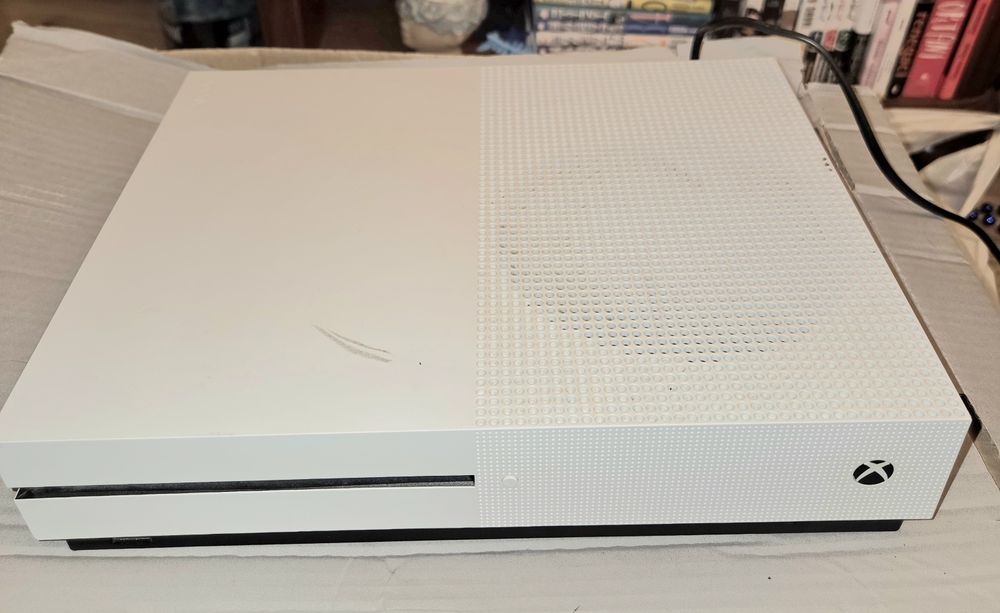 Xbox One S. Bez padów
