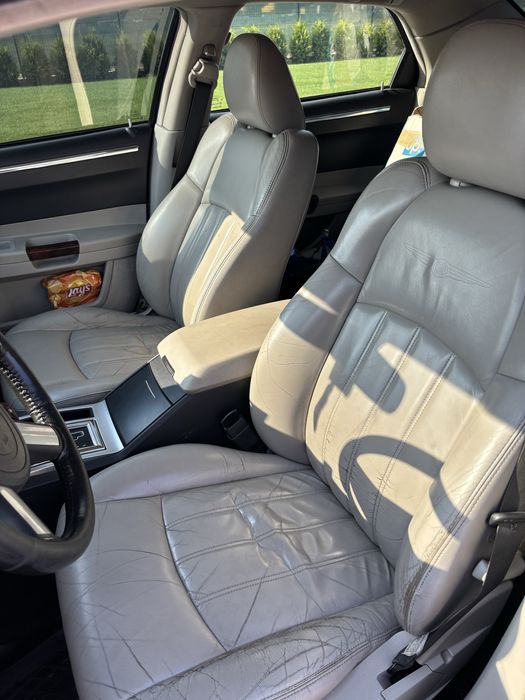 Крайслер 300с 2,72 обьем