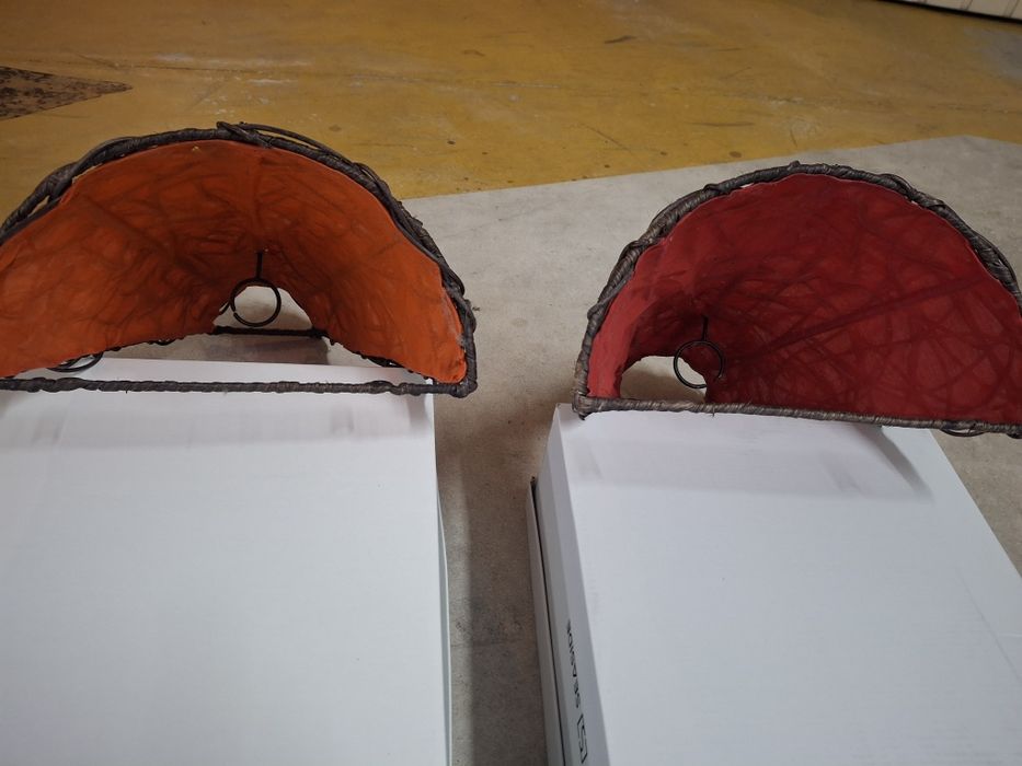 2 candeeiros de parede