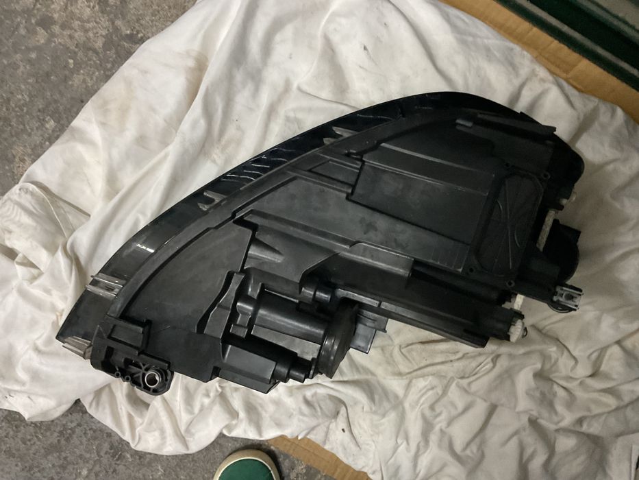 Vendo Farol VW Golf 7