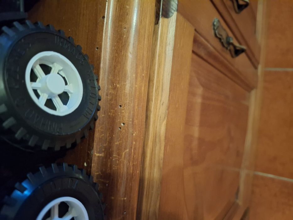 Móvel de sala em madeira