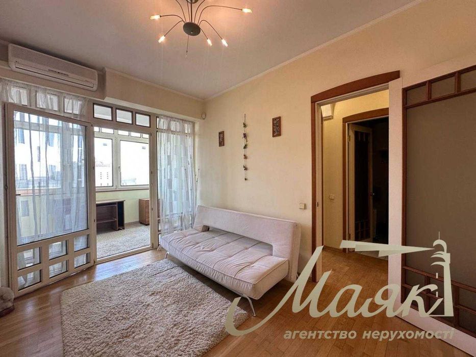 Без% Аренда двухуровневой квартиры по ул.Верхогляда/Драгомирова 4