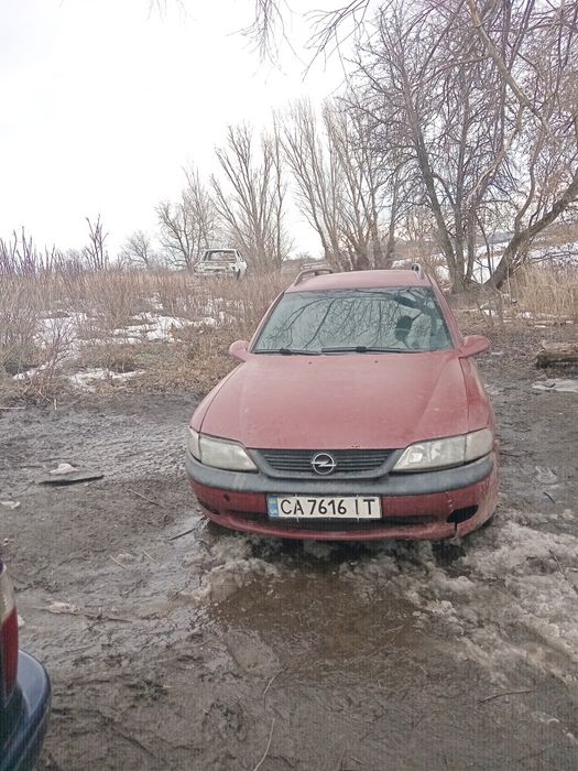 Продаю Опель Вектра Б  98 р. 2,0 дізель